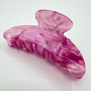 Pearlized Pink Claw Hair Clip New
